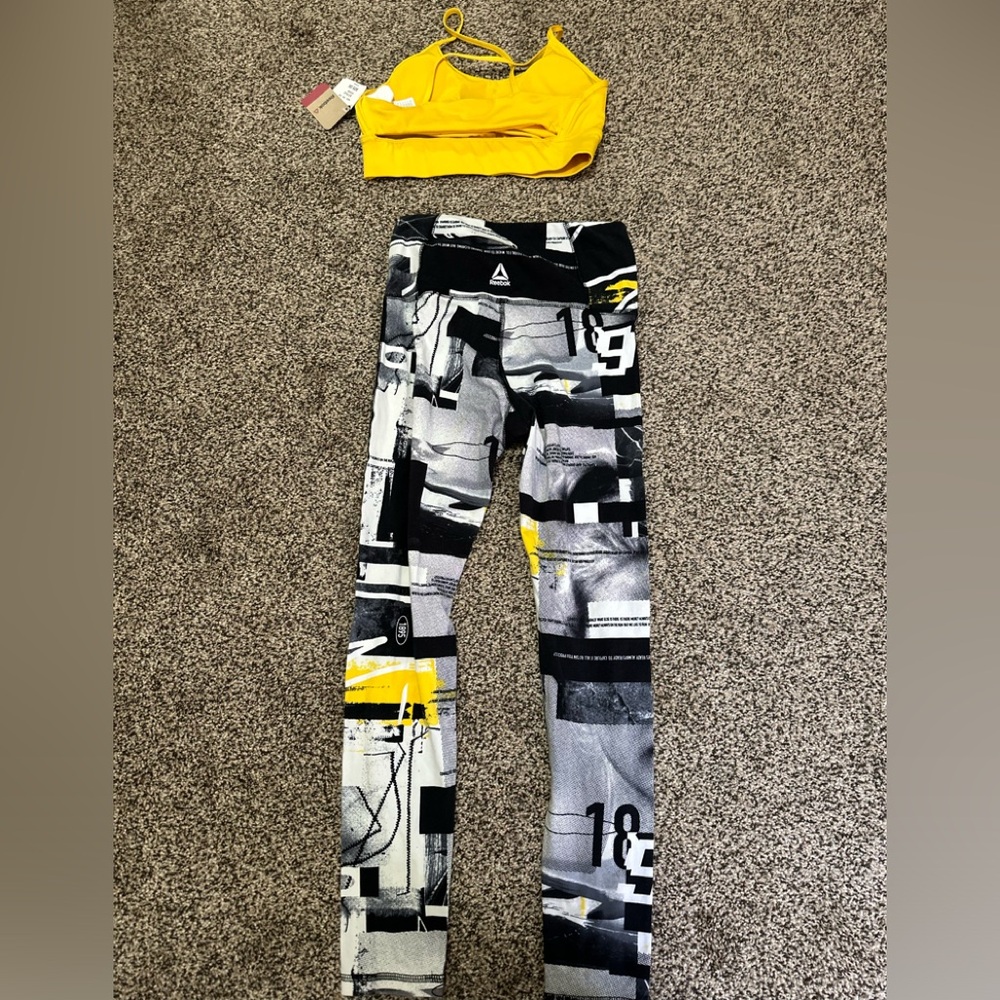 Brand New Reeboks leg set - Picture 2 of 4